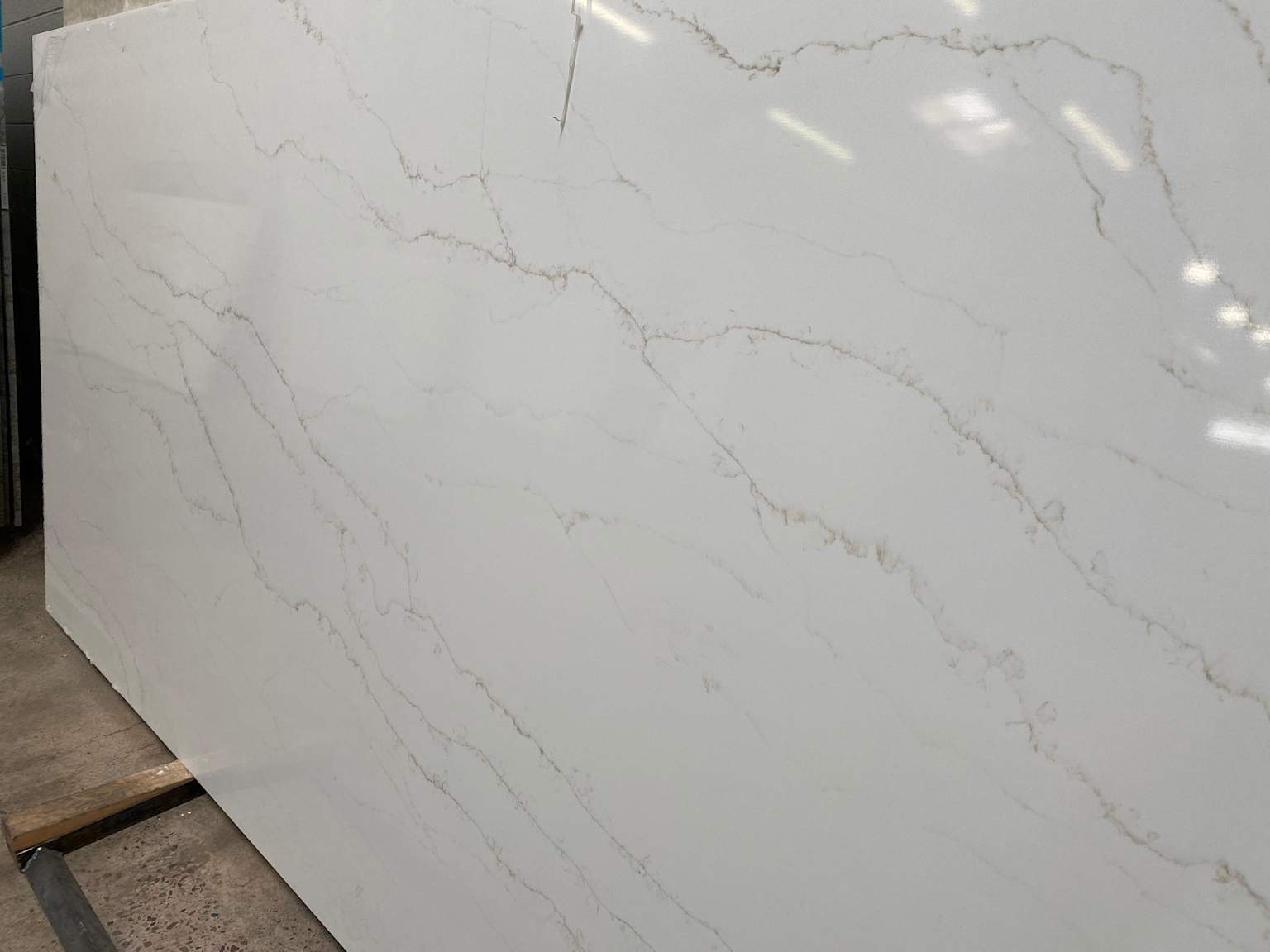 Calacatta Unique Quartz